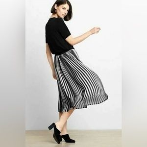 Eileen Fisher Black Bone Ombre Pleated Skirt size XXS